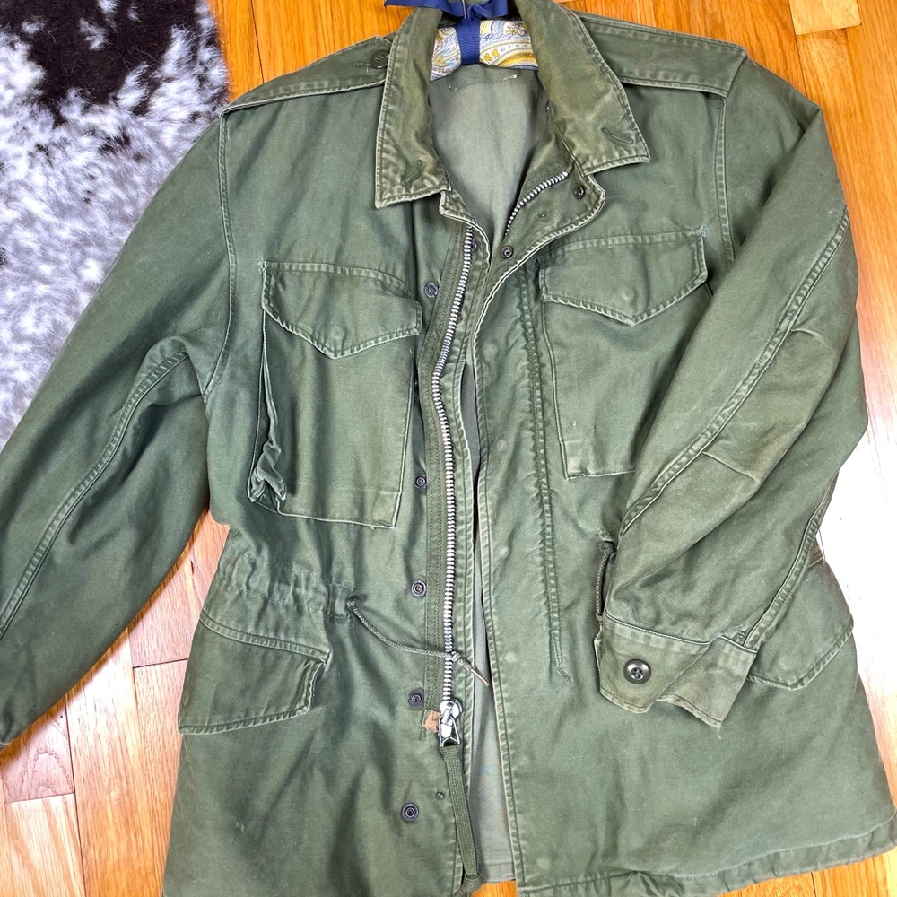 Vintage Army Jacket. Olive color, cotton canvas, Women’s M. Unisex.